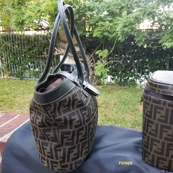 Authentic Fendi Tote and Train case set. - Picture 11 of 16